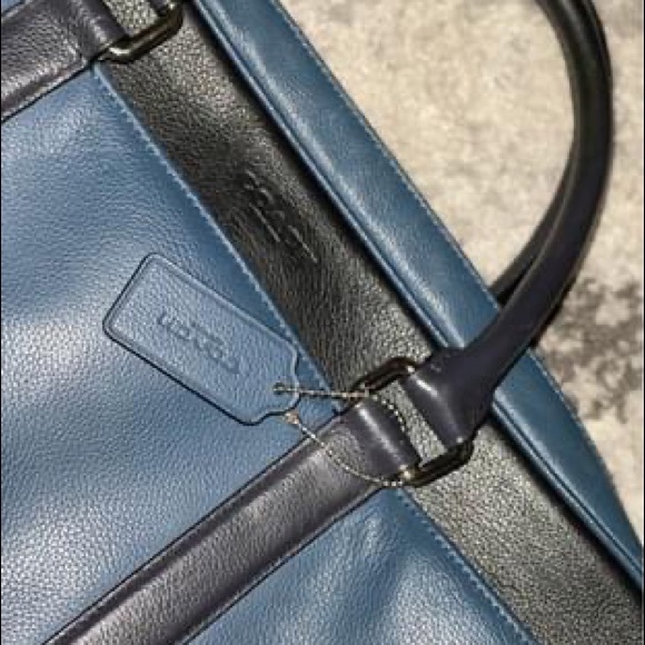 Coach laptop bag, some wear and tear but still in great condition - Picture 4 of 4